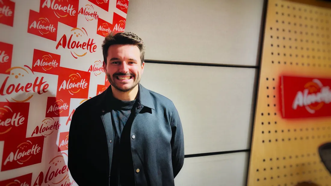 Pierre-Alexandre Raimbaud dans les studios d'Alouette