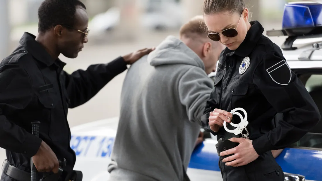 Il mord le doigt d’un policier lors d’une interpellation à la Rochelle