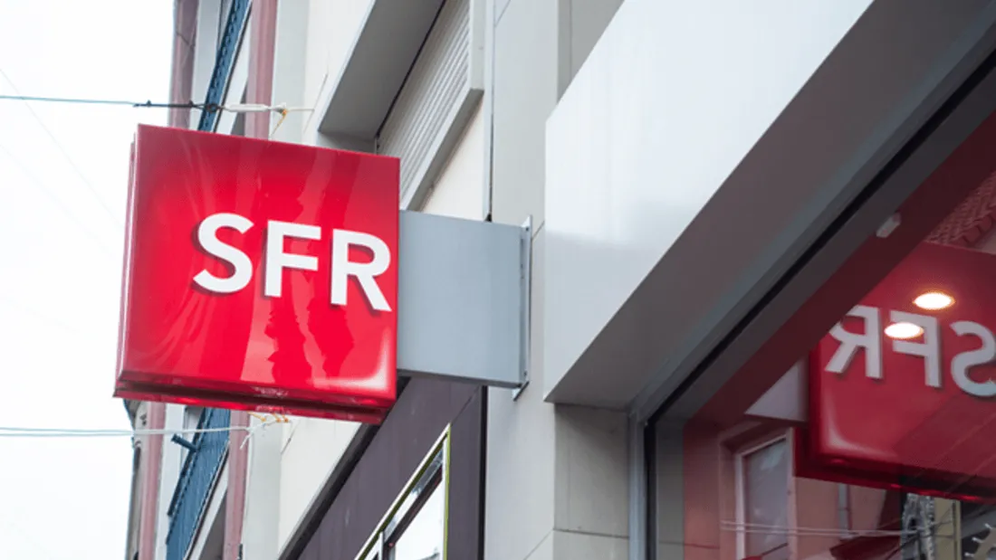 Façade d'une boutique SFR