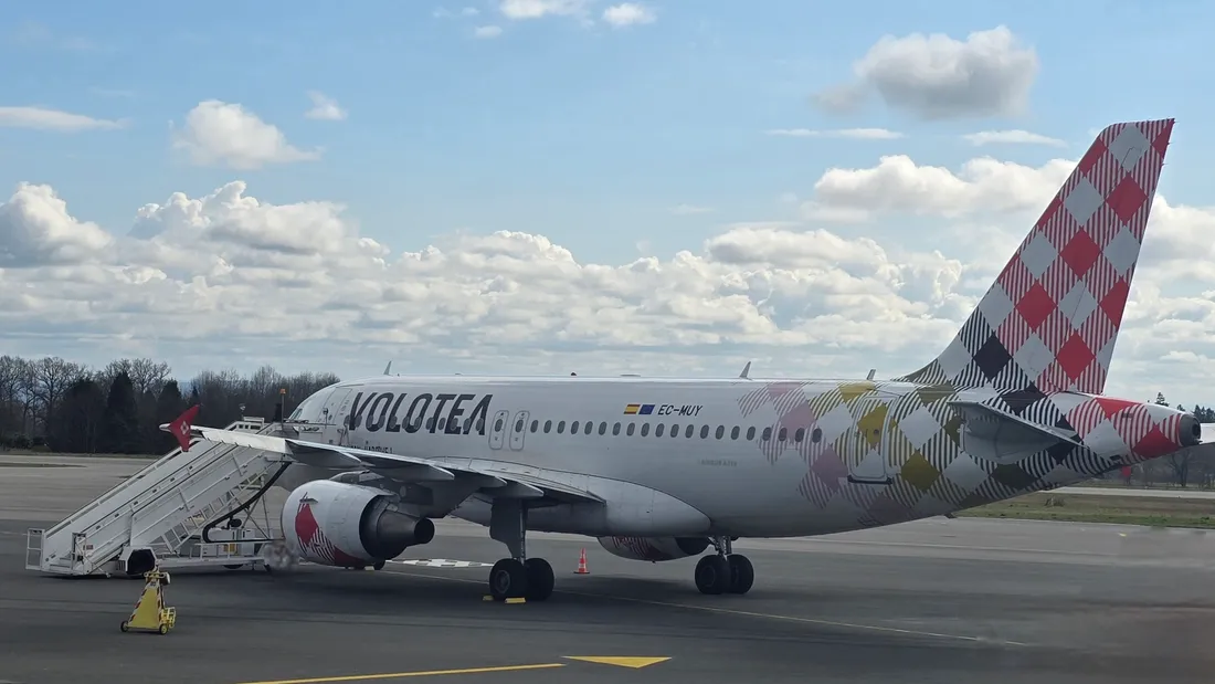 A319 de la compagnie Volotea sur le tarmac de Limoges-Bellegarde