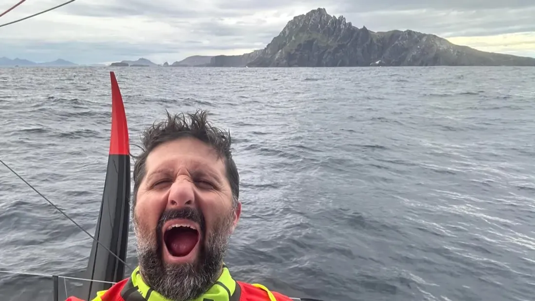 Yoann Richomme passe le Cap Horn avec près de 10 minutes d'avance sur Charlie Dalin