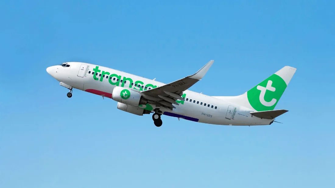 Avion Transavia dans le ciel