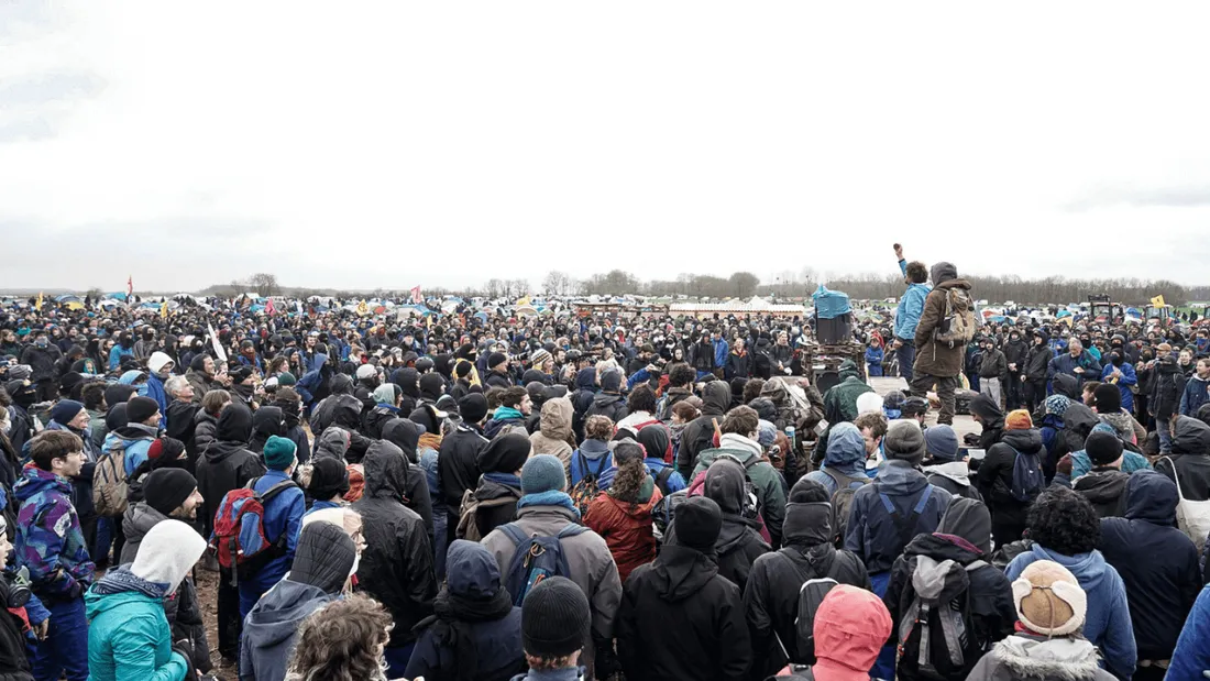 Manifestants anti-bassines