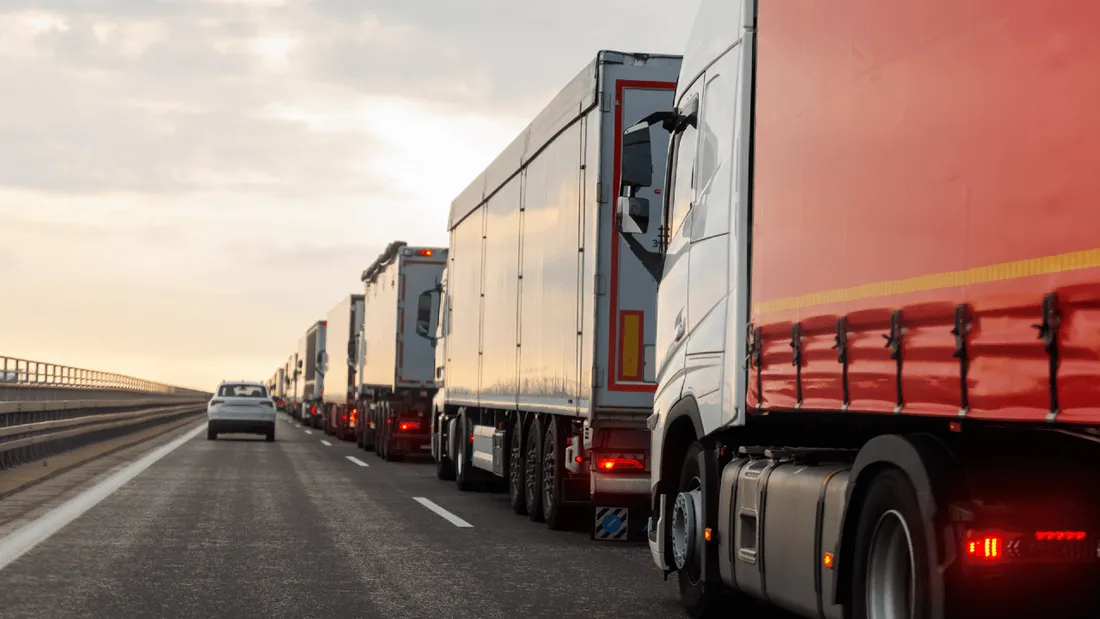 Camions transports routiers