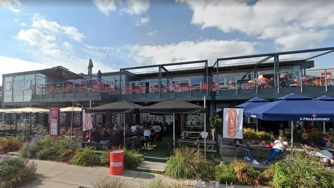 Le principal suspect est cuisinier dans l'un des restaurants situés près de la discothèque.