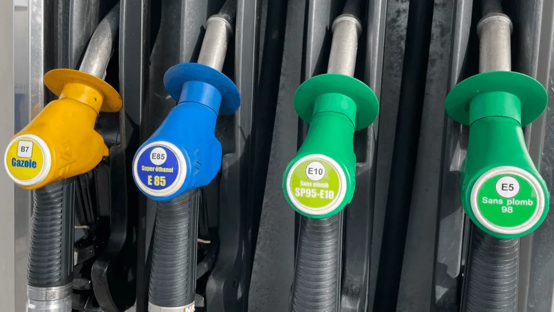 carburant essence pompe station