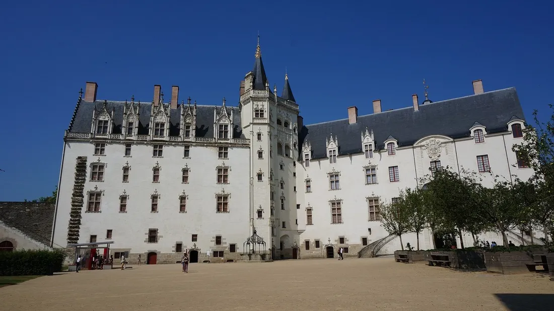 Nantes : les façades du château vont être restaurées