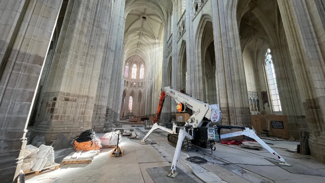 Cathédrale de Nantes en travaux - Alouette DR