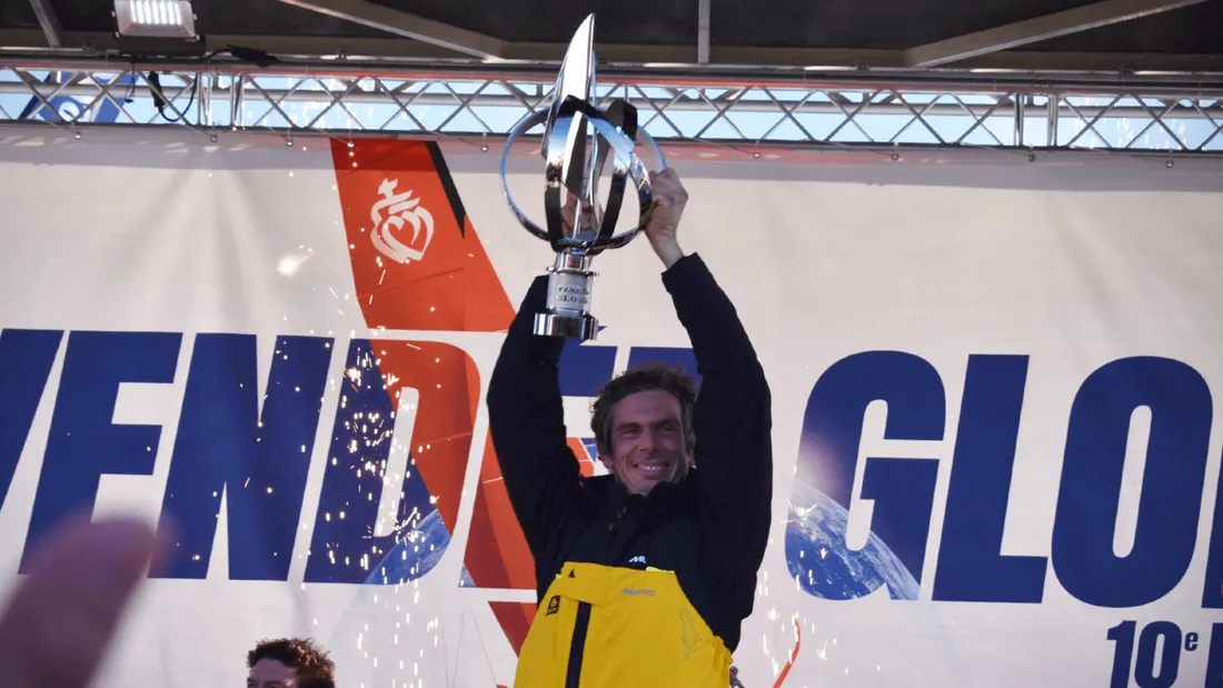 Charlie Dalin vainqueur du Vendée Globe 2024-2025