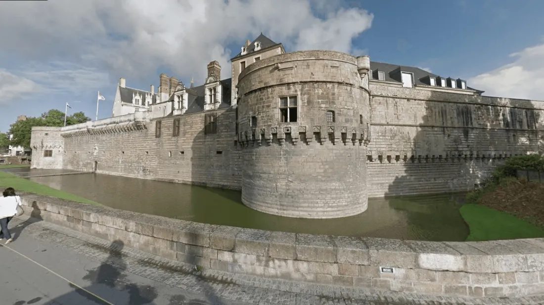 Nantes : une femme meurt après une chute du Château des ducs de Bretagne