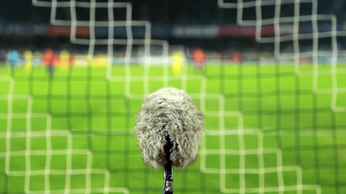 Commentateur football