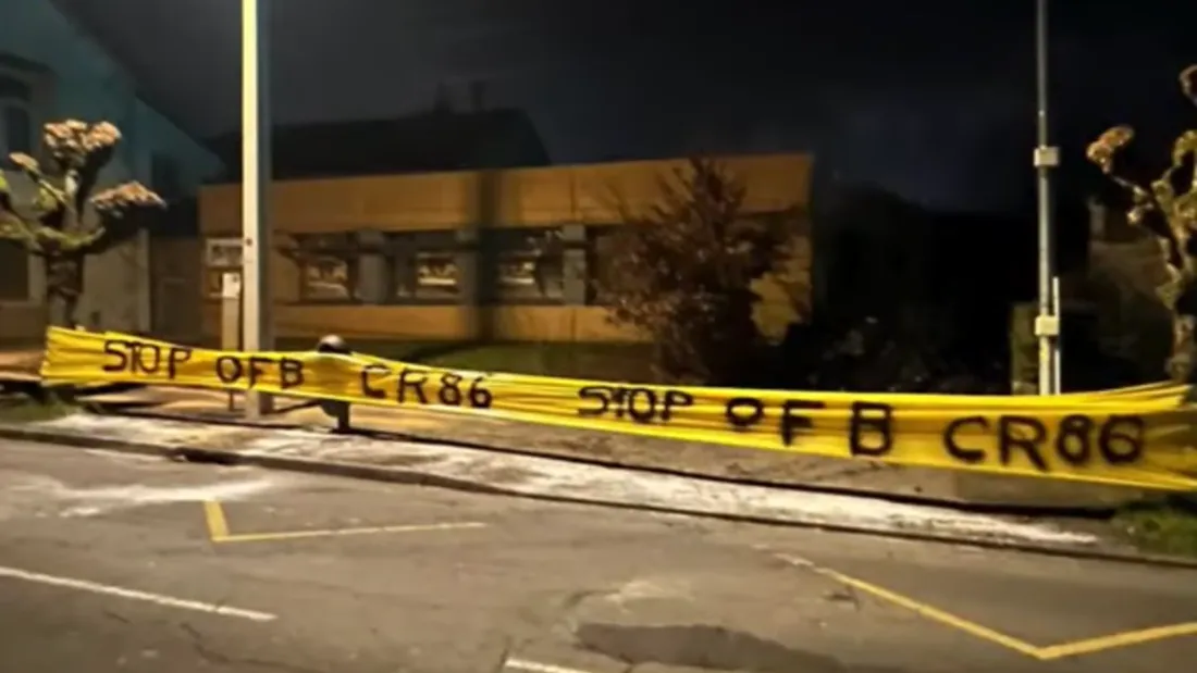 Action de la Coordination rurale devant l'OFB à Poitiers