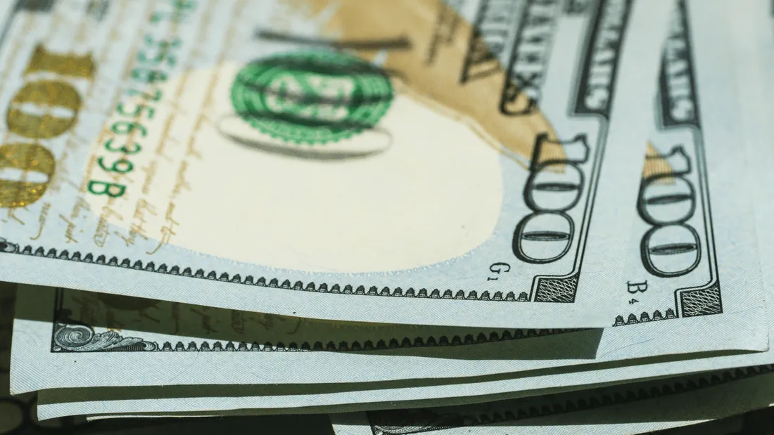 Australie : ils grattent un ticket vieux de 2 ans et gagnent 100 000 dollars