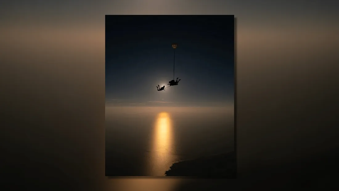 Le centre Vendée Évasion a organisé un saut en parachute pendant l'éclipse.