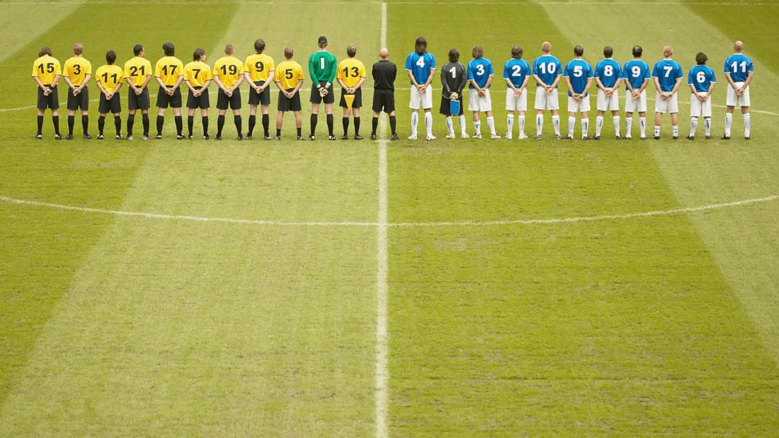 Footballeurs minute silence