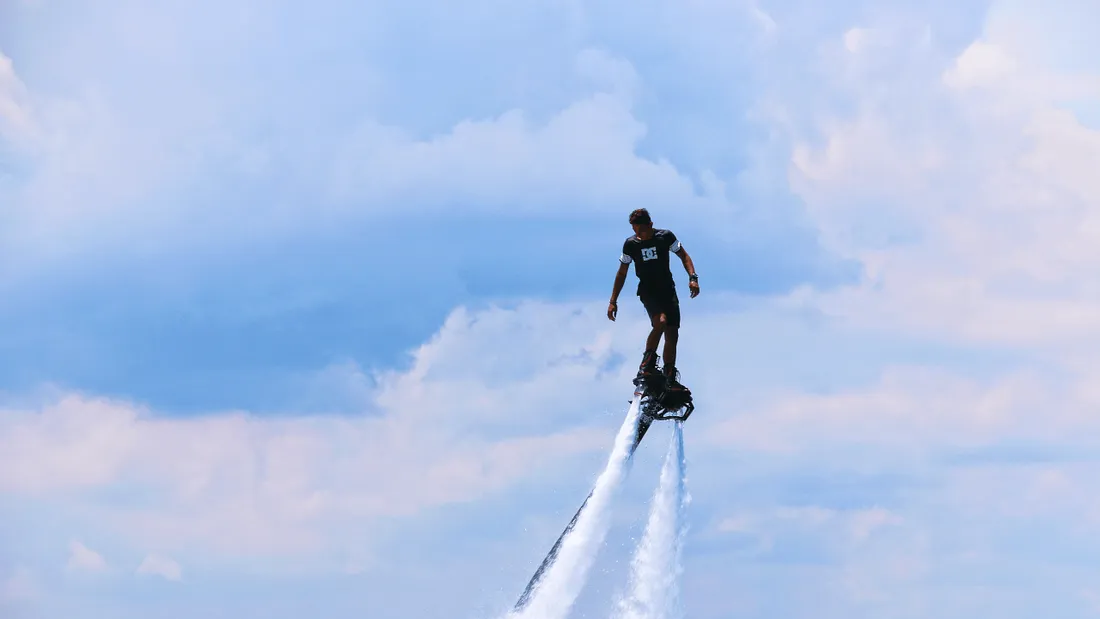 Et si vous tentiez le flyboard par exemple ? 