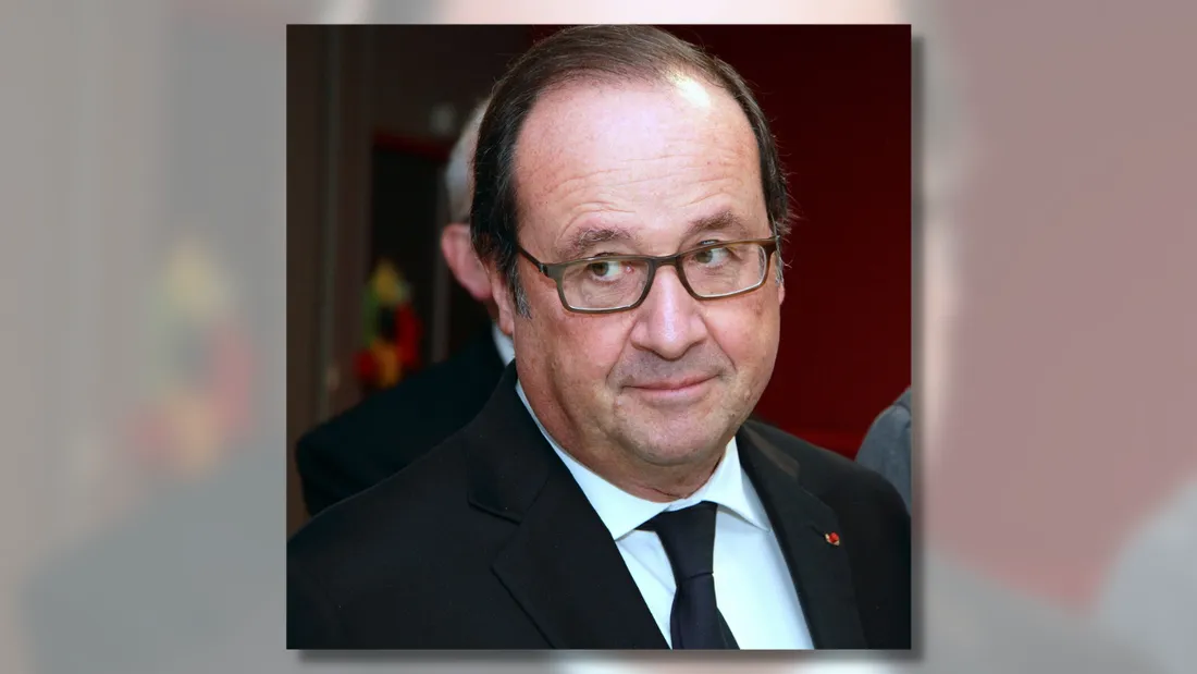 François Hollande avait authentifié le scooter lors d'une séance de dédicaces.