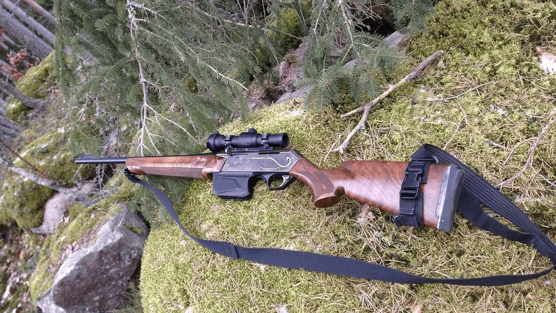 Le chasseur devrait être présenté à un juge d'instruction ce lundi matin.