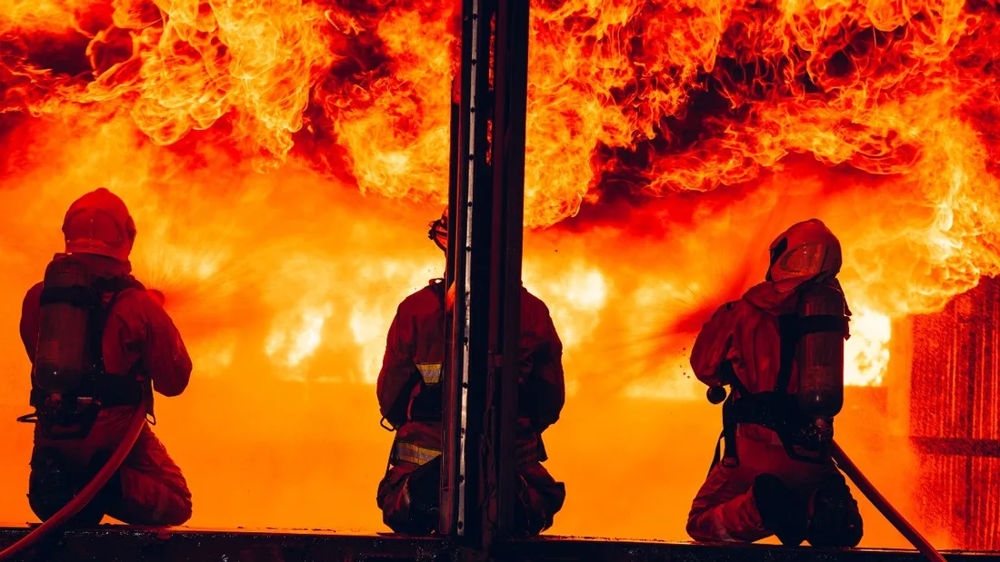 Un homme a été retrouvé mort dans un appartement en flamme cette nuit à Saint-Nazaire