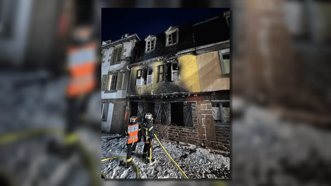 Bretagne : un incendie spectaculaire dans le centre-ville de Morlaix