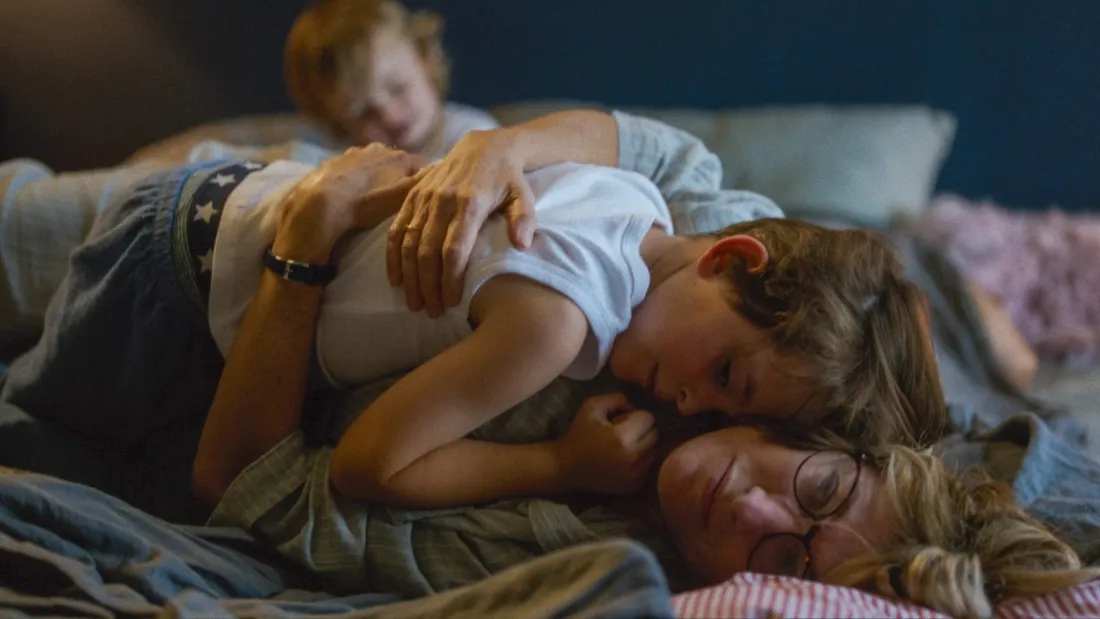 Cesar Botti et Valeria Bruni-Tedeschi dans "L'attachement"