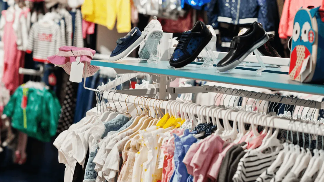 Magasin de vêtements pour enfants