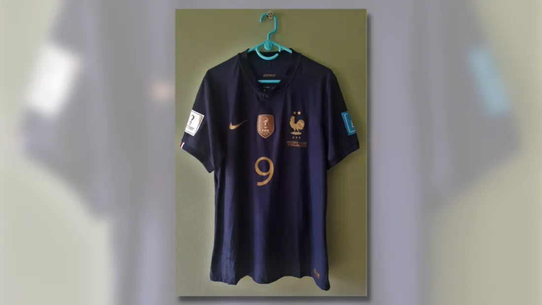 Le maillot de Giroud se classe dans le top 3 des meilleures ventes de Muco 29.