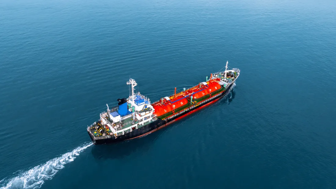 Navire de pétrole en mer