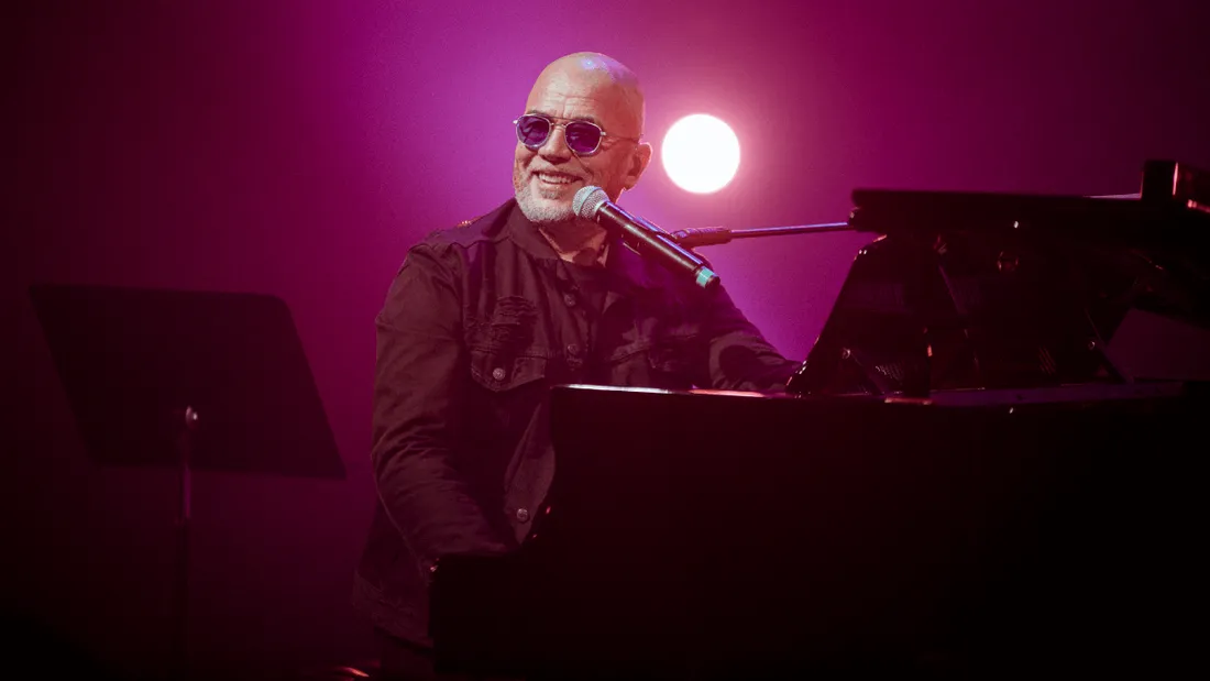 Pascal Obispo en interview dans le 16-20 