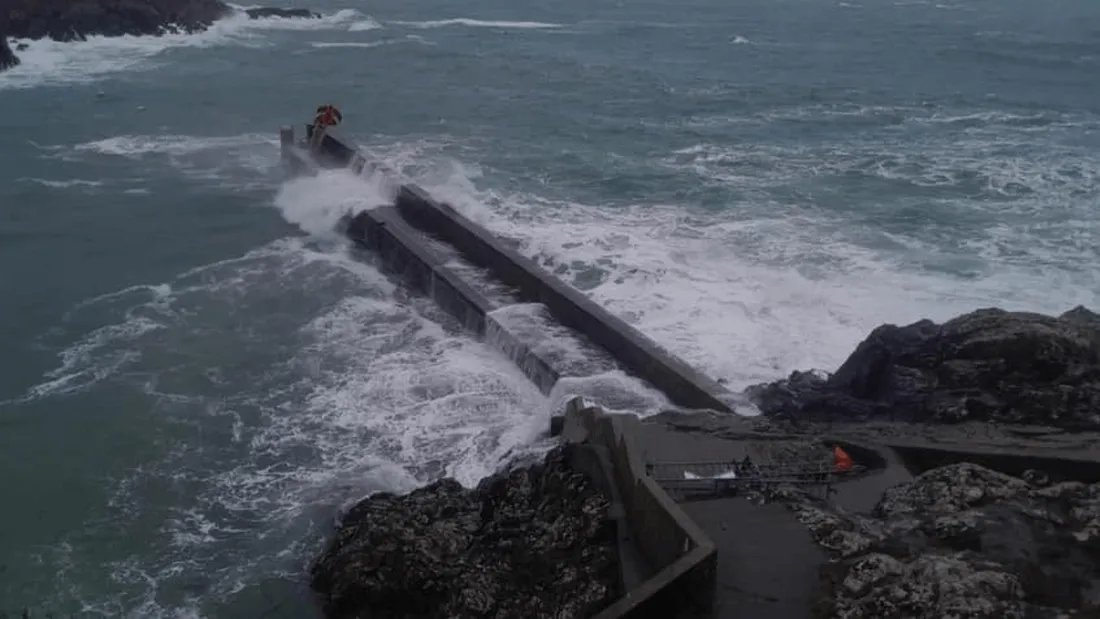 Finistère : fragilisé par les éléments naturels, un phare s’est effondré