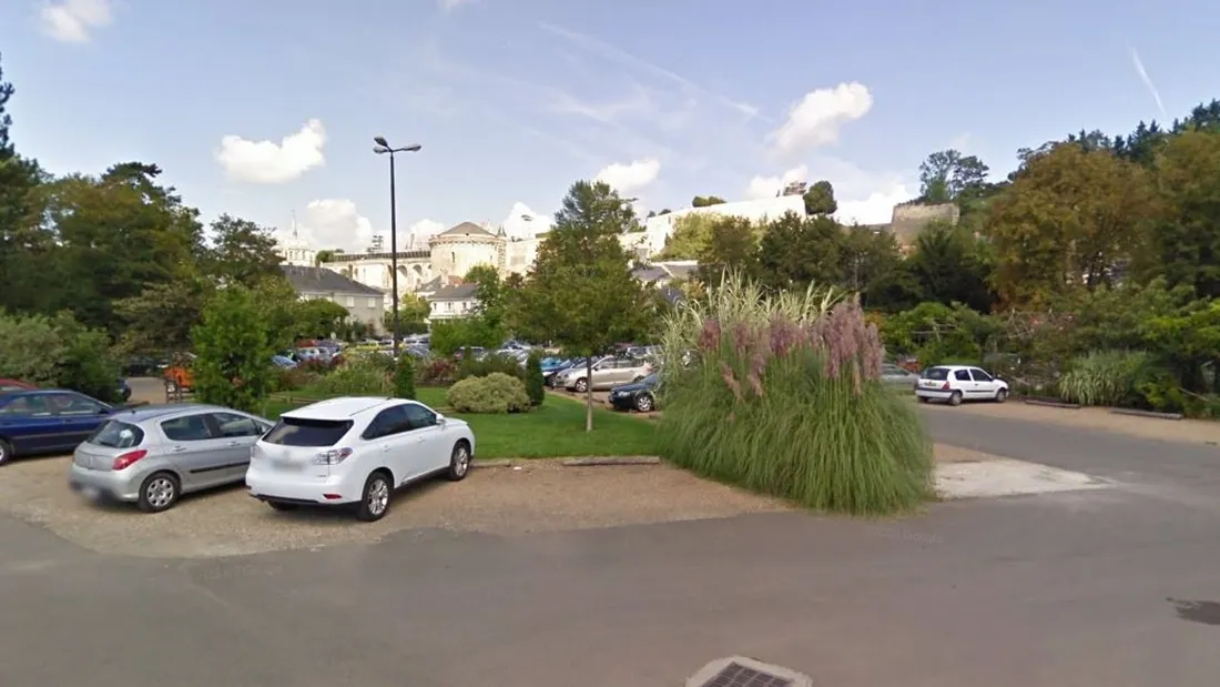 Parking-tanneurs-Amboise