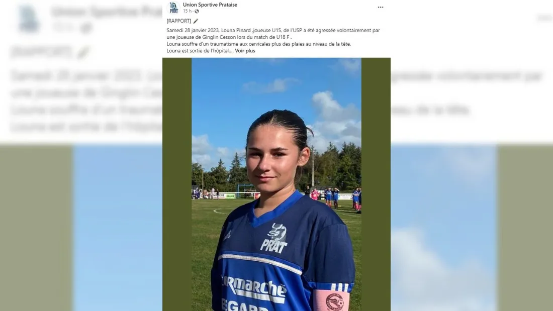 Louna, la jeune joueuse victime de coups portés par son adversaire.