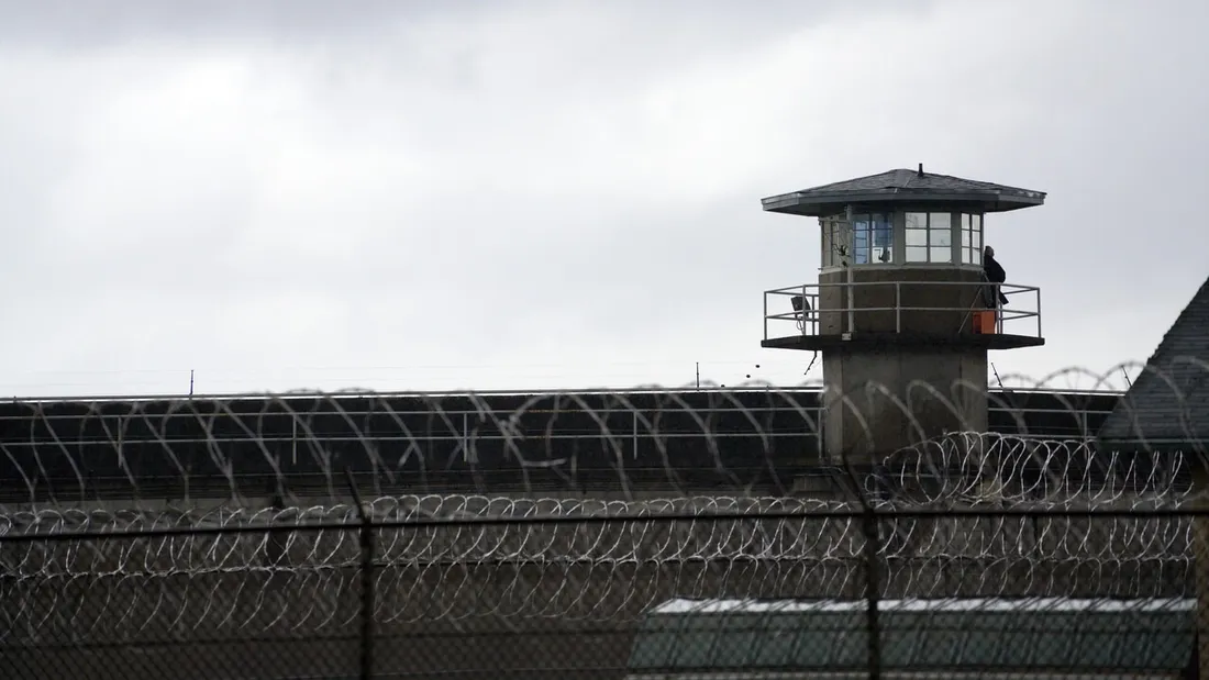 Centre pénitentiaire prison