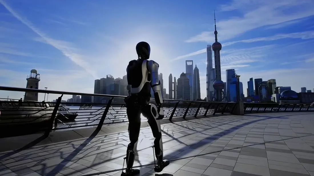 AgiBot A2 , le robot qui a marché plus de 100 km en trois jours à travers la Chine.