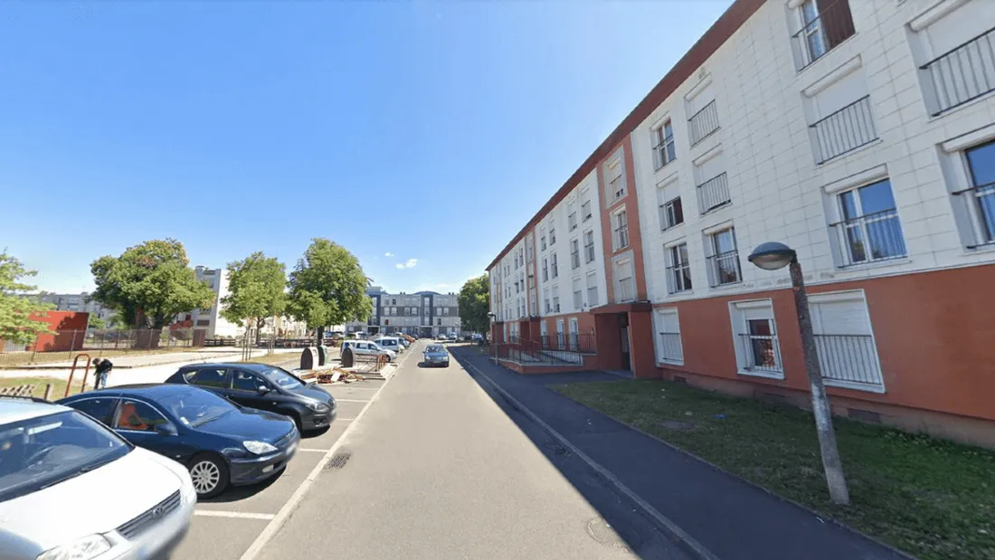 Le Mans : un enfant mortellement percuté par une voiture, le conducteur activement recherché