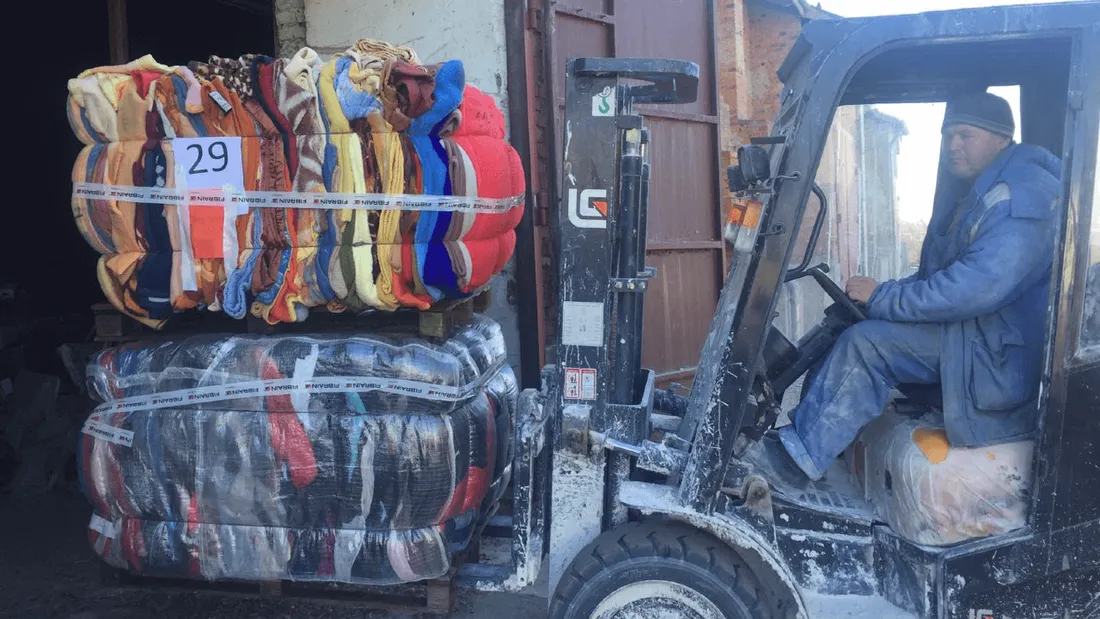 Une collecte vestimentaire avait été lancée.