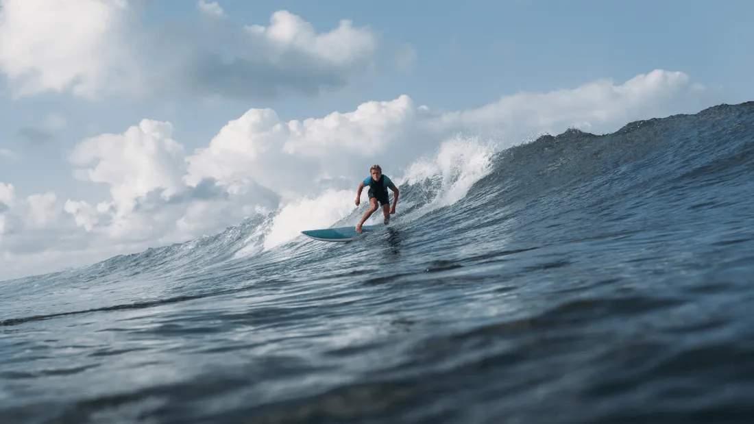 Surf Jeux olympiques Paris 2024