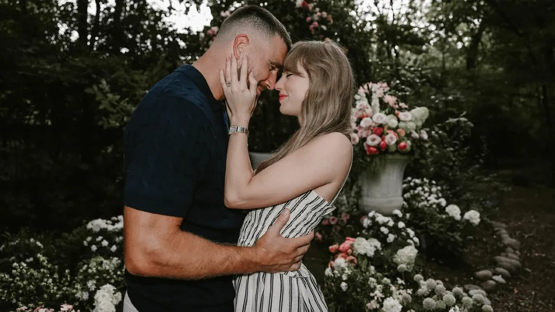 Taylor Swift et son fiancé, le footballeur américain Travis Kelce