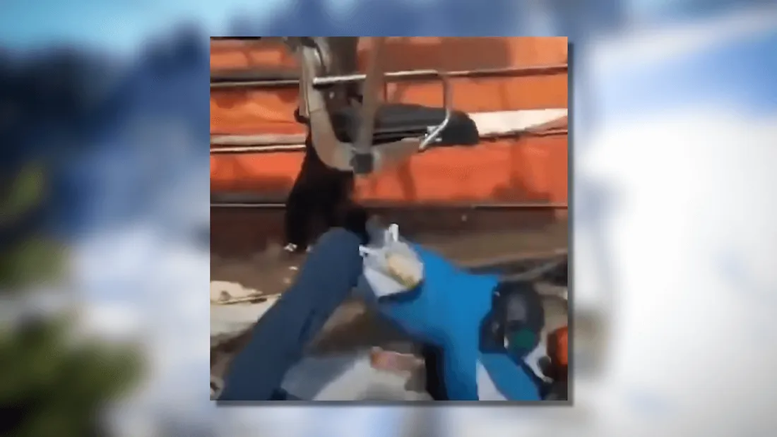 Corée du Sud : un télésiège défaillant oblige des skieurs à sauter en marche