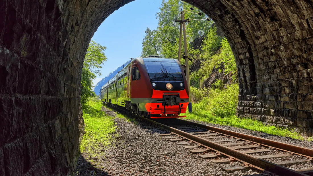 Train tunnel