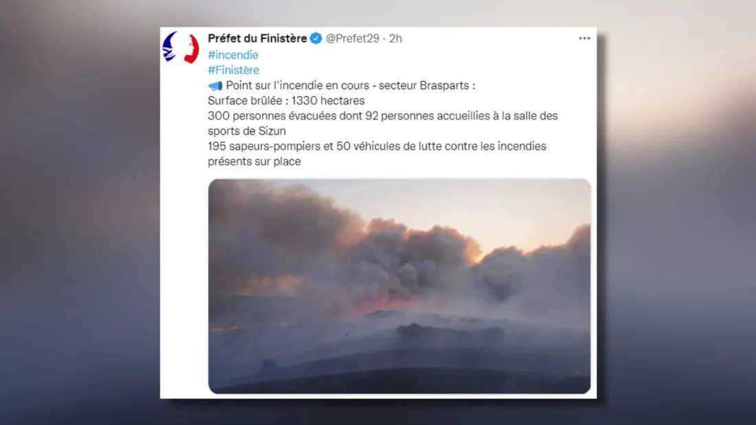 Un violent incendie s'est déclaré ce lundi après-midi au coeur de l'espace naturel des Monts d'Arrée