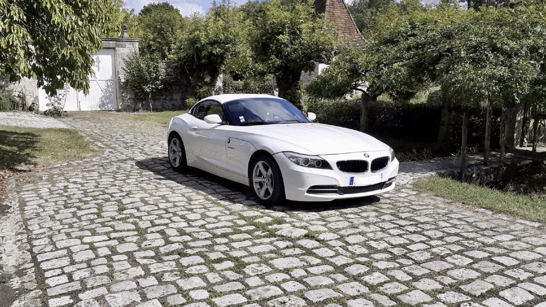 Une BMW Z4 saisie chez le guérisseur