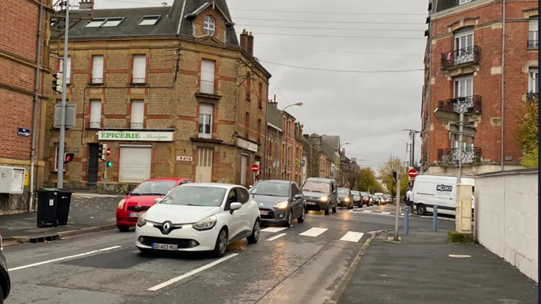 Embouteillage à Charleville Mézières