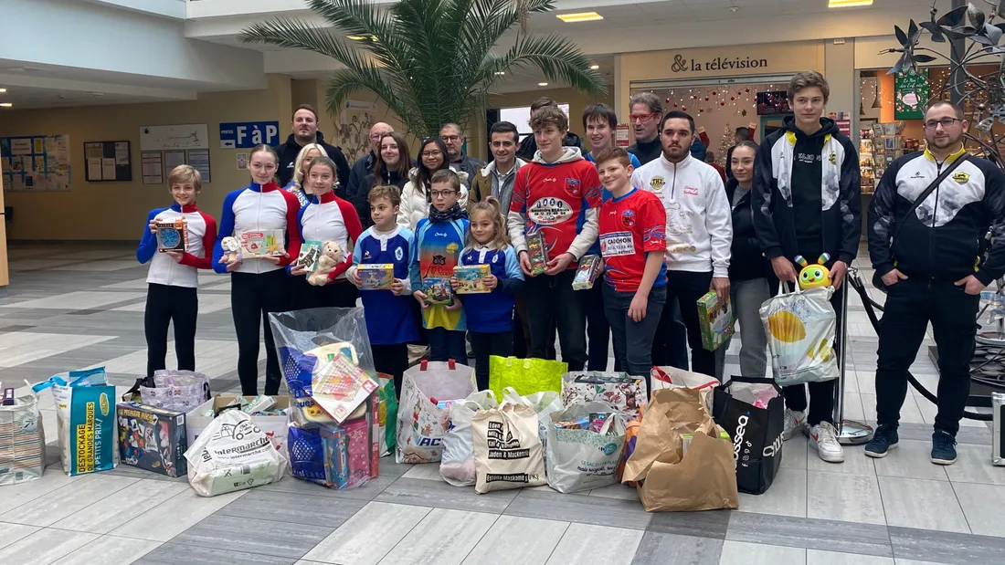 Distribution des cadeaux de Noël