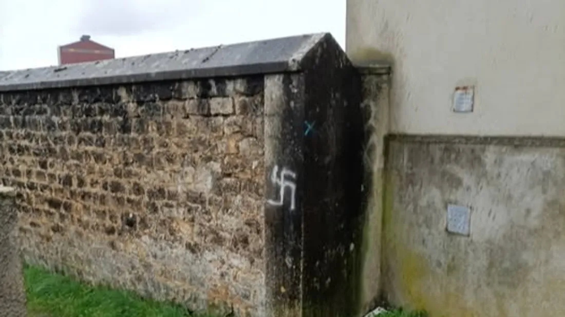 Facebook Vivier au court