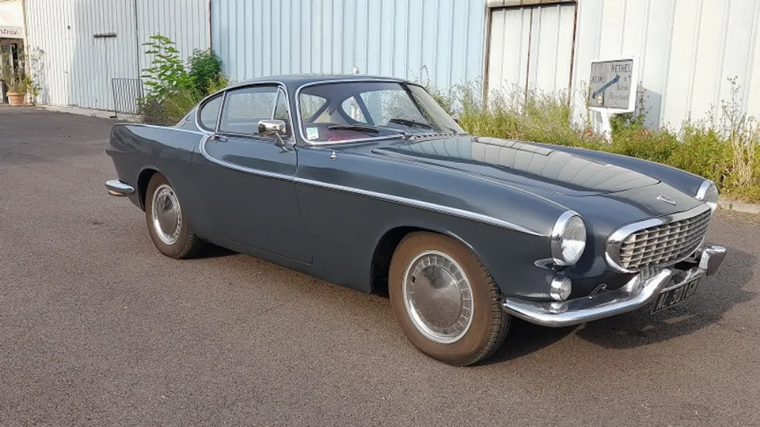 Volvo P1800
