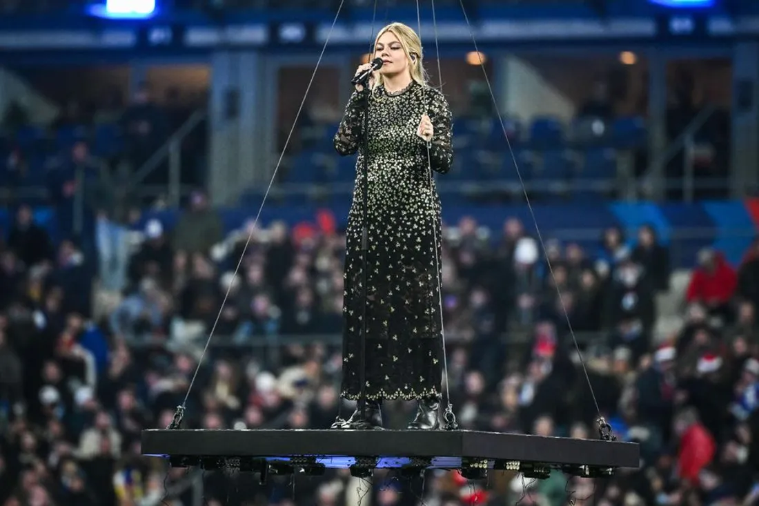 Louane au Stade de France