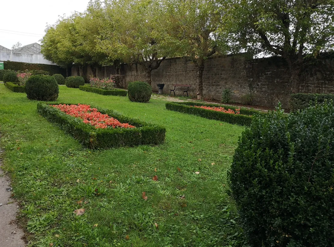 Square Cardot Charleville