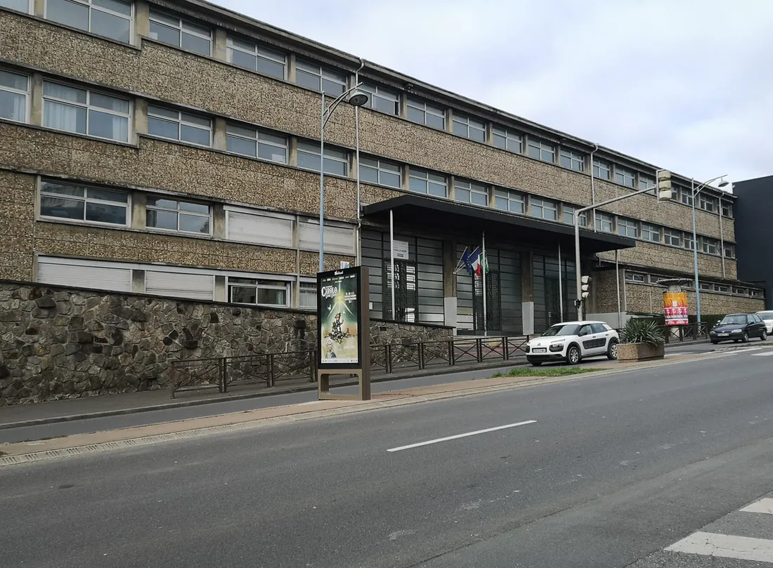 Lycée Bazin Charleville