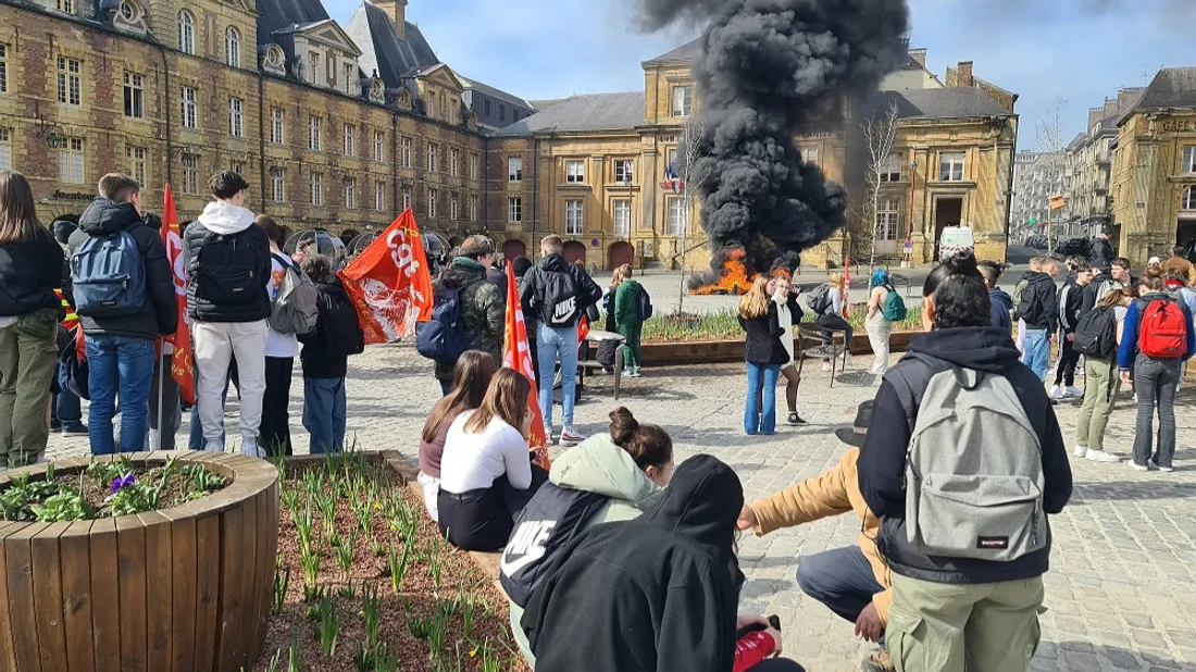 manifestation 17 mars 23